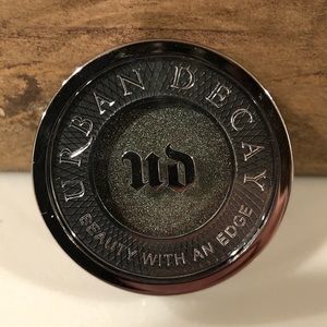 NEW Urban Decay Eyeshadow-Lounge Green .05 oz